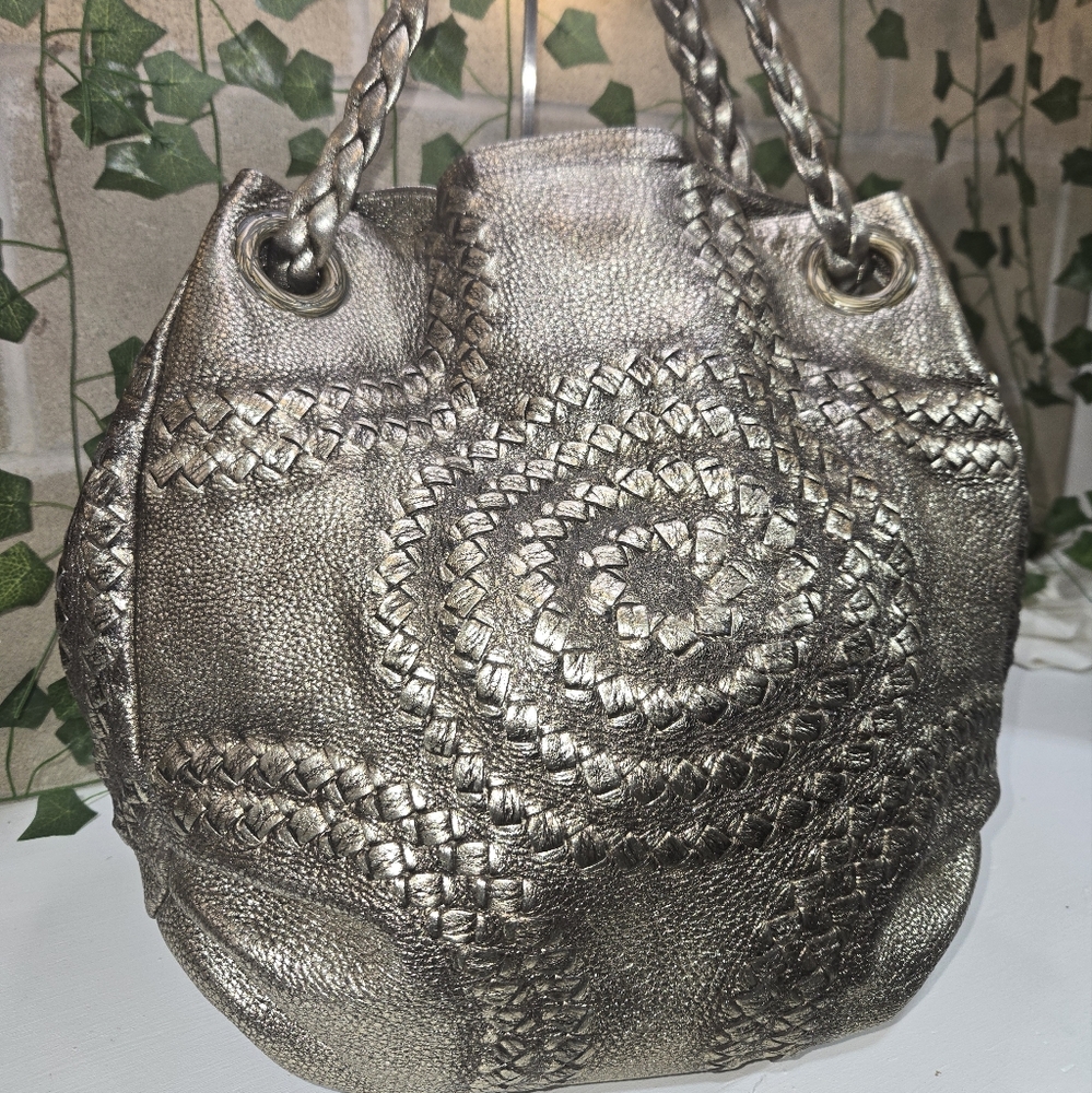 $4000 BOTTEGA VENETTA GOLD LEATHER LARGE BAG